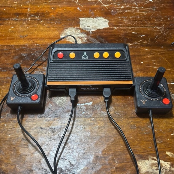 Atari Flashback Retro Gaming Console System - Picture 1 of 6